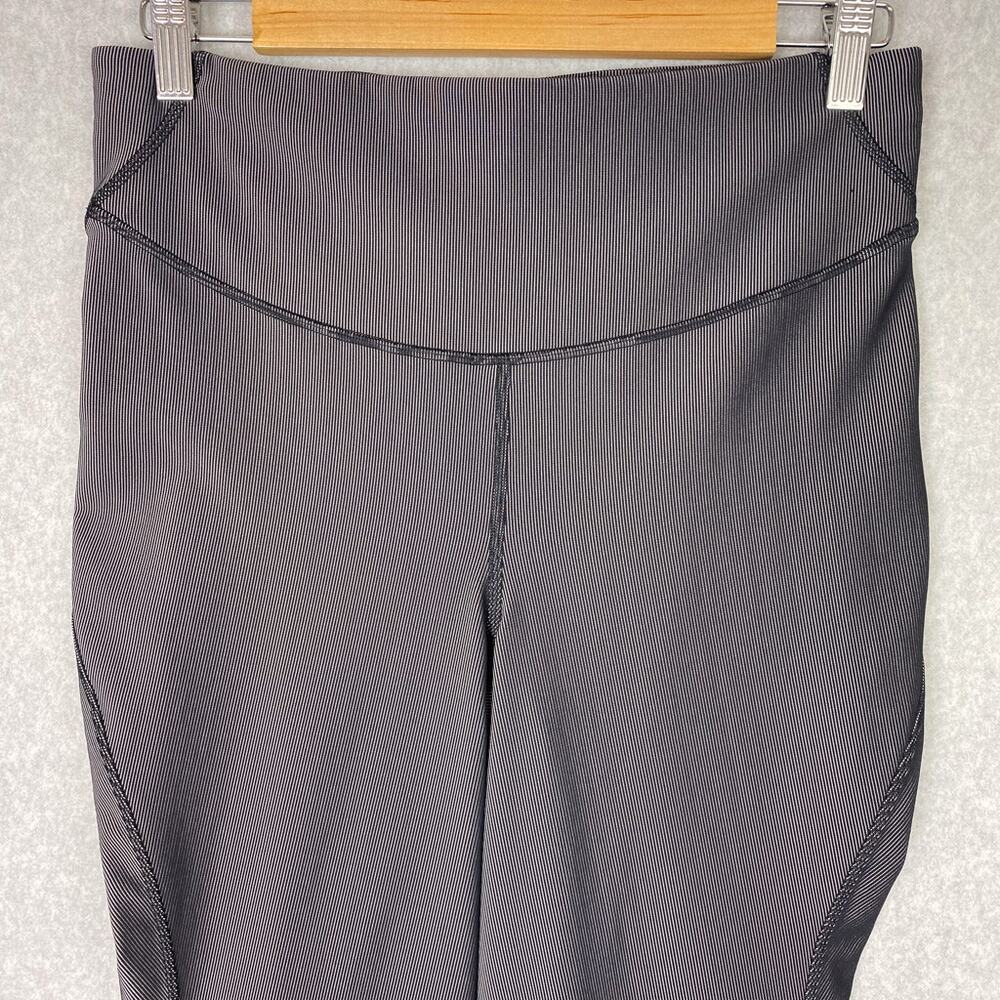Lululemon Base Pace High-Rise Tight 25" Women's Size 10 in Two-Tone Ribbed - Picture 2 of 10